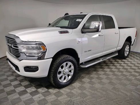 Used 2023 RAM 2500 Laramie AWD/4WD image 1