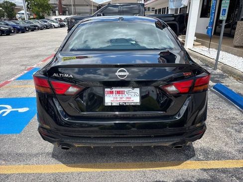 Used 2024 Nissan Altima 2.5 SR FWD image 4