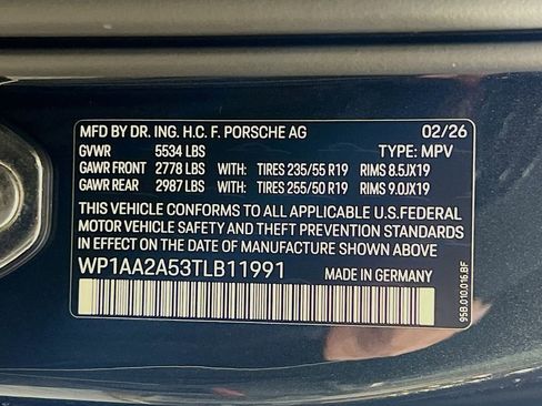 New 2026 Porsche Macan Base image 34