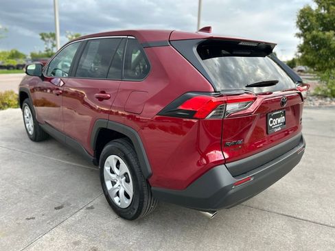 Used 2025 Toyota RAV4 LE AWD/4WD image 6