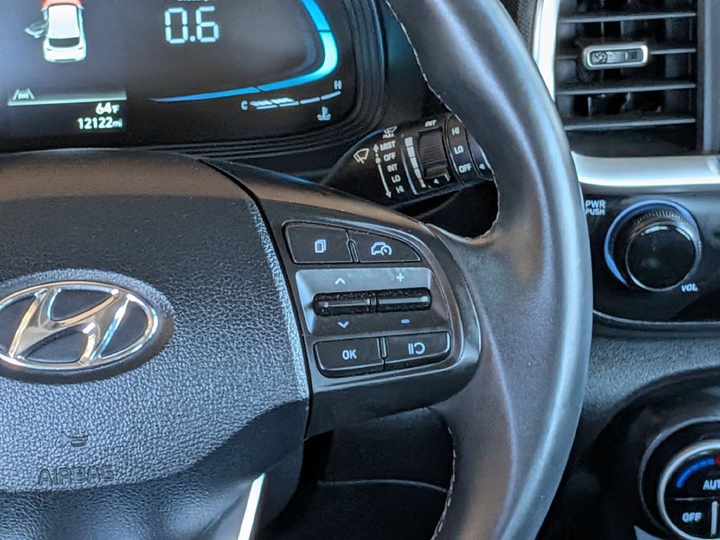 Used 2026 Hyundai Venue SEL FWD image 18