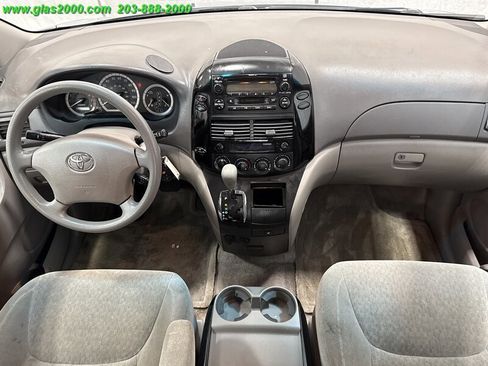 Used 2005 Toyota Sienna CE image 6