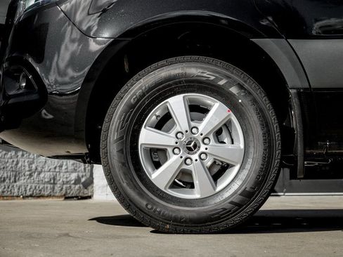 Used 2026 Mercedes-Benz Sprinter 2500 image 4