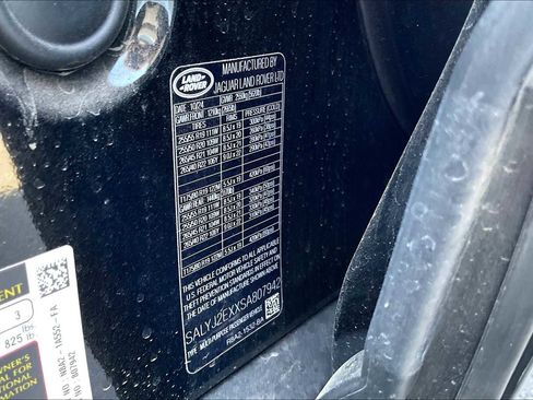 Used 2025 Land Rover Range Rover Velar S image 32