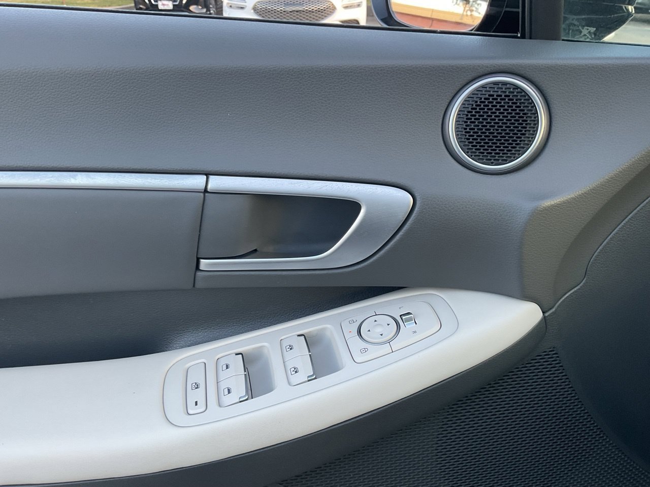 Used 2025 Hyundai Sonata SEL FWD image 18