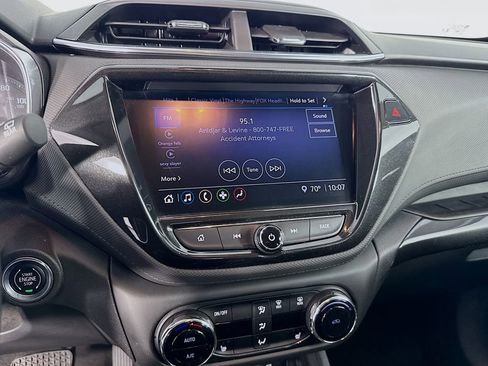 Used 2022 Chevrolet TrailBlazer LT w/ Convenience Package image 19