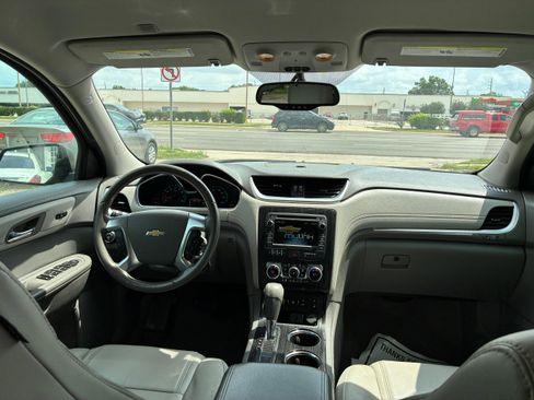 Used 2016 Chevrolet Traverse LT AWD/4WD image 14