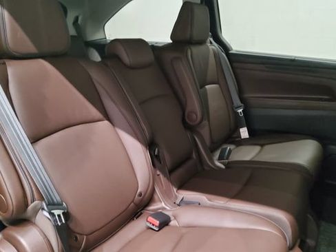 Used 2025 Honda Odyssey Touring image 25