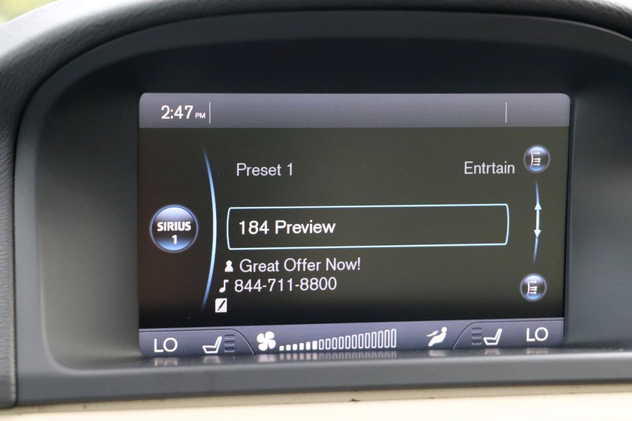 Used 2014 Volvo XC70 3.2 AWD/4WD image 24