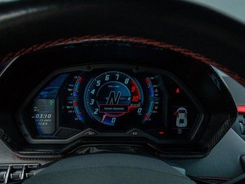 Used 2017 Lamborghini Aventador S image 51