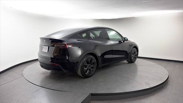 Used 2024 Tesla Model Y Long Range RWD image 7