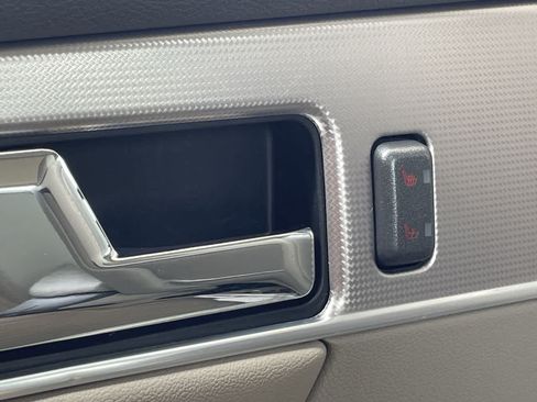 Used 2013 Lincoln MKX AWD image 22