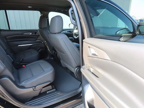 Used 2025 Chevrolet Traverse LT w/ Sun and Wheel Package AWD/4WD image 29