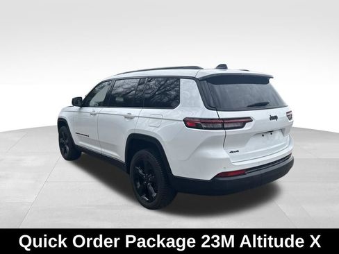Used 2024 Jeep Grand Cherokee L Laredo AWD/4WD image 3