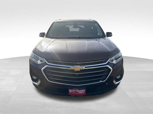Used 2019 Chevrolet Traverse LT w/ LT Premium Package FWD image 2