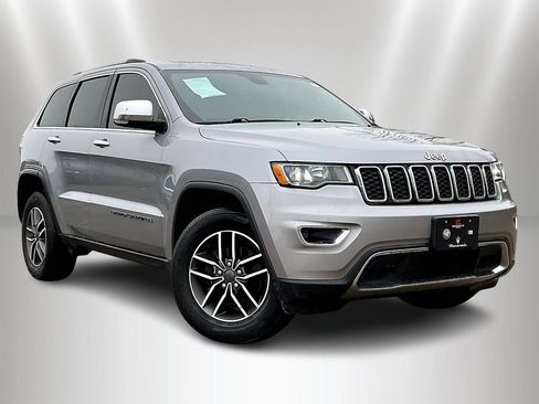 Used 2020 Jeep Grand Cherokee Limited AWD/4WD image 3