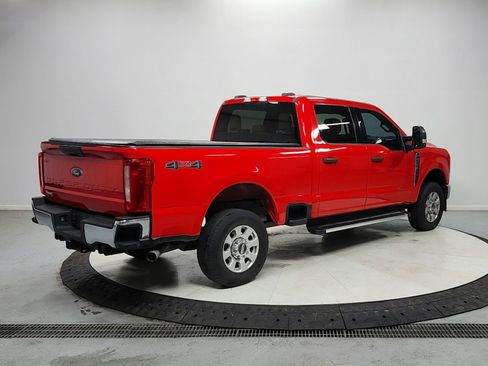 Used 2023 Ford F250 XLT AWD/4WD image 7