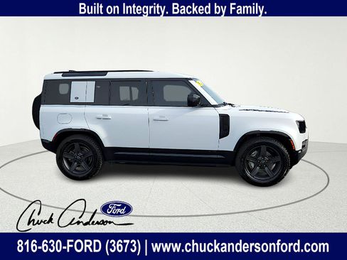 Used 2021 Land Rover Defender 110 X-Dynamic HSE image 8