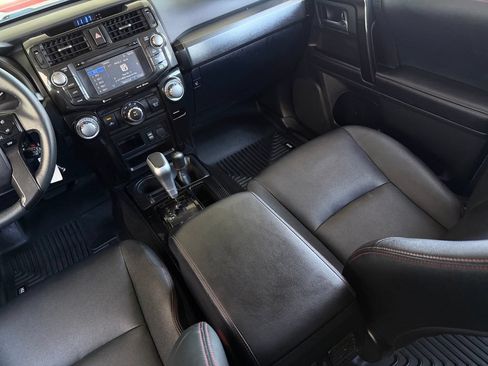 Used 2019 Toyota 4Runner TRD Off-Road Premium AWD/4WD image 13