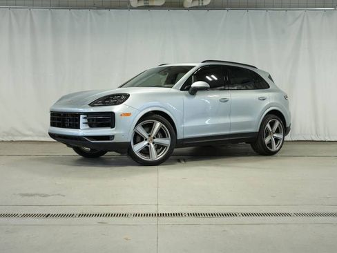 New 2026 Porsche Cayenne AWD/4WD image 1