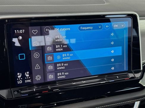 Used 2024 Volkswagen Atlas Cross Sport SE w/ Panoramic Sunroof Package FWD image 14
