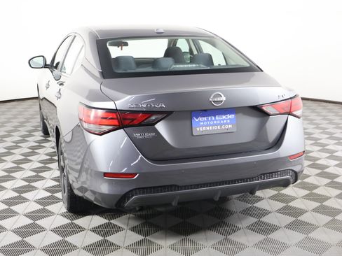 Used 2024 Nissan Sentra SV image 7
