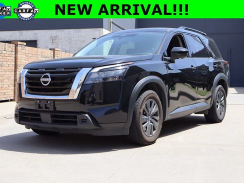 Used 2024 Nissan Pathfinder SV AWD/4WD image 1