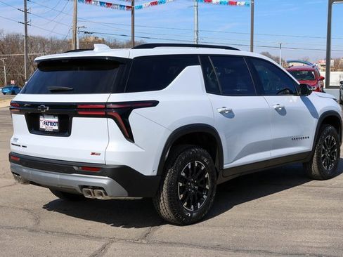 New 2026 Chevrolet Traverse Z71 w/ Enhanced Driving Package image 3