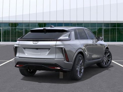 New 2026 Cadillac Lyriq V AWD/4WD image 4
