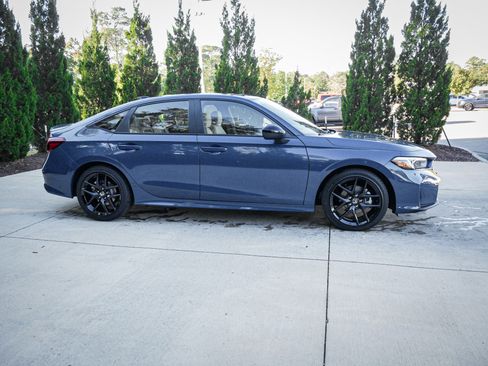 Certified 2025 Honda Civic Sport image 11