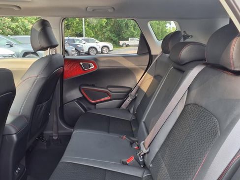 Used 2025 Kia Soul GT-Line w/ GT-Line Technology Package image 9