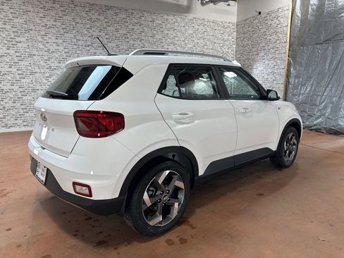 New 2026 Hyundai Venue SEL image 7