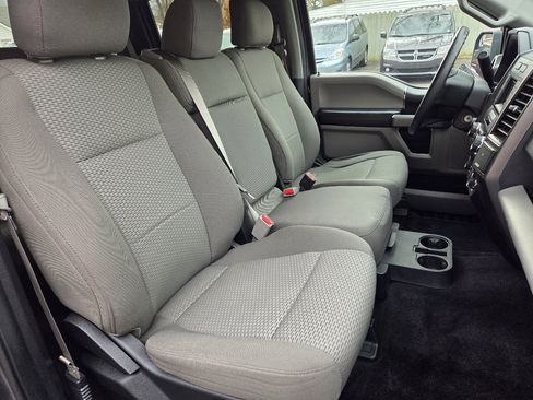 Used 2017 Ford F150 XLT image 18