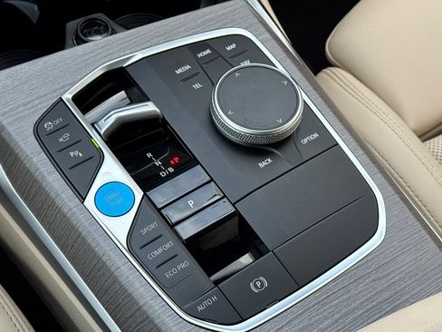 Used 2025 BMW i4 eDrive40 w/ Premium Package image 26