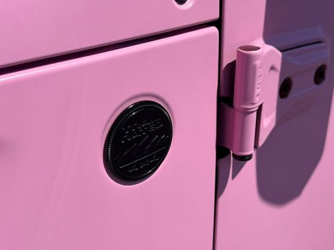 Used 2021 Jeep Wrangler Unlimited Sahara image 9