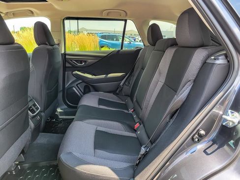 Used 2025 Subaru Outback Premium w/ Popular Package #1A AWD/4WD image 11