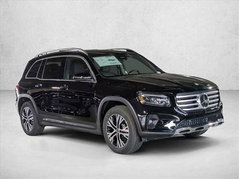New 2025 Mercedes-Benz GLB 250 4MATIC image 7