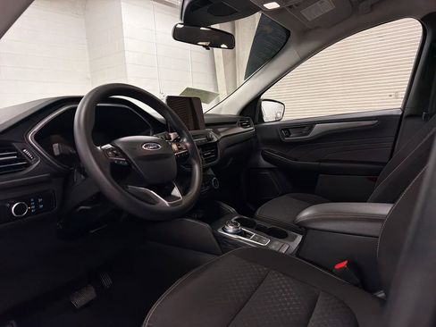 Used 2025 Ford Escape Active FWD image 5