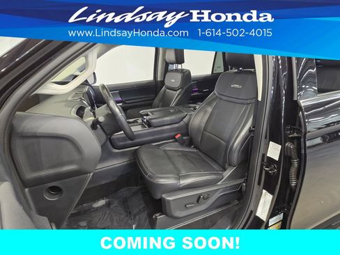 Used 2025 Ford Expedition Max Platinum AWD/4WD image 11