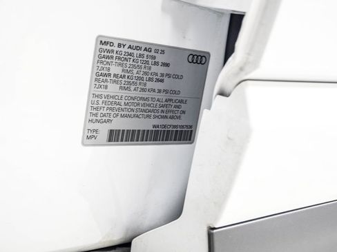 Used 2025 Audi Q3 2.0T Premium AWD/4WD image 44