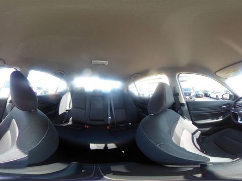 Used 2025 Nissan Altima 2.5 SV image 41