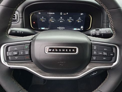 Used 2024 Jeep Wagoneer Series III AWD/4WD image 23