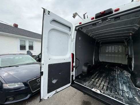 Used 2019 RAM ProMaster 3500 w/ Premium Appearance Group FWD image 35