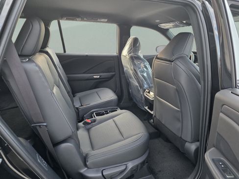 New 2026 Lexus TX 500h AWD image 25