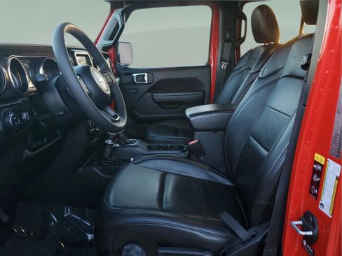 Certified 2023 Jeep Gladiator Sport image 20