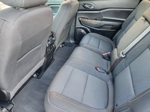 Used 2021 GMC Acadia SLE w/ Driver Convenience Package FWD image 30