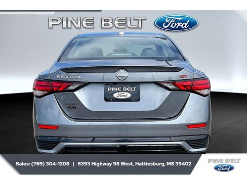Used 2025 Nissan Sentra SR FWD image 4