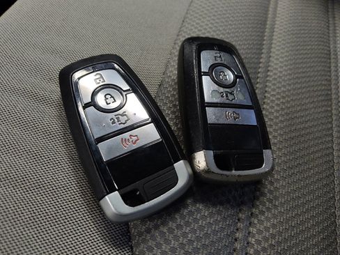 Used 2017 Ford Fusion S image 32