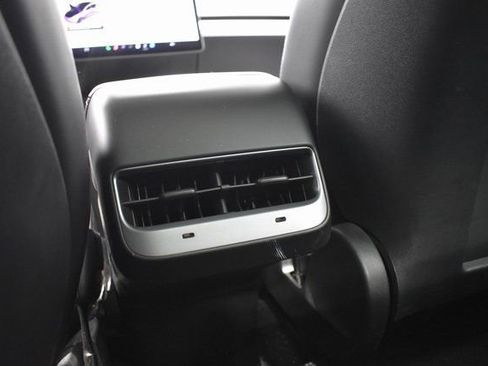 Used 2020 Tesla Model 3 Long Range image 32