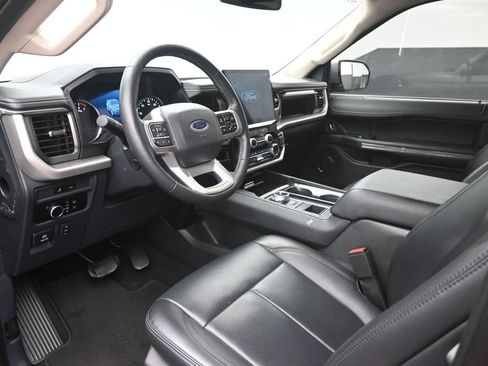 Used 2024 Ford Expedition Max XLT RWD image 19